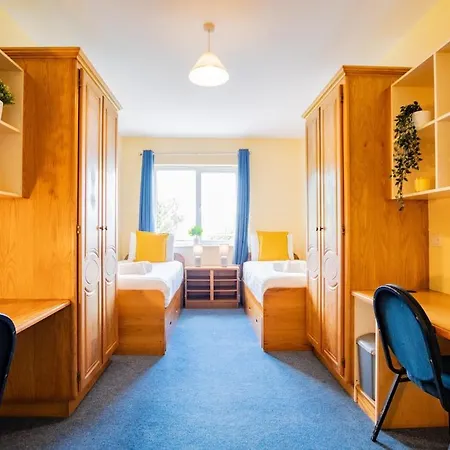 Spacious & Affordable 3 Bed *